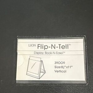 Lion Flip-N-Tell Display Book-N-Easel 39009
